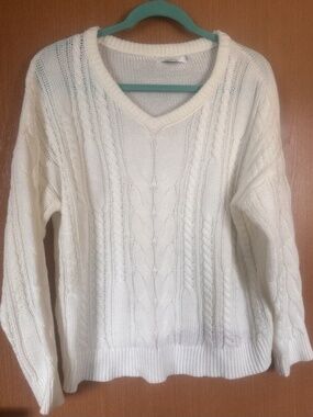 White Cable Knit V Neck Sweater Belinda Large Classic Fit Preppy Cozy Old Money